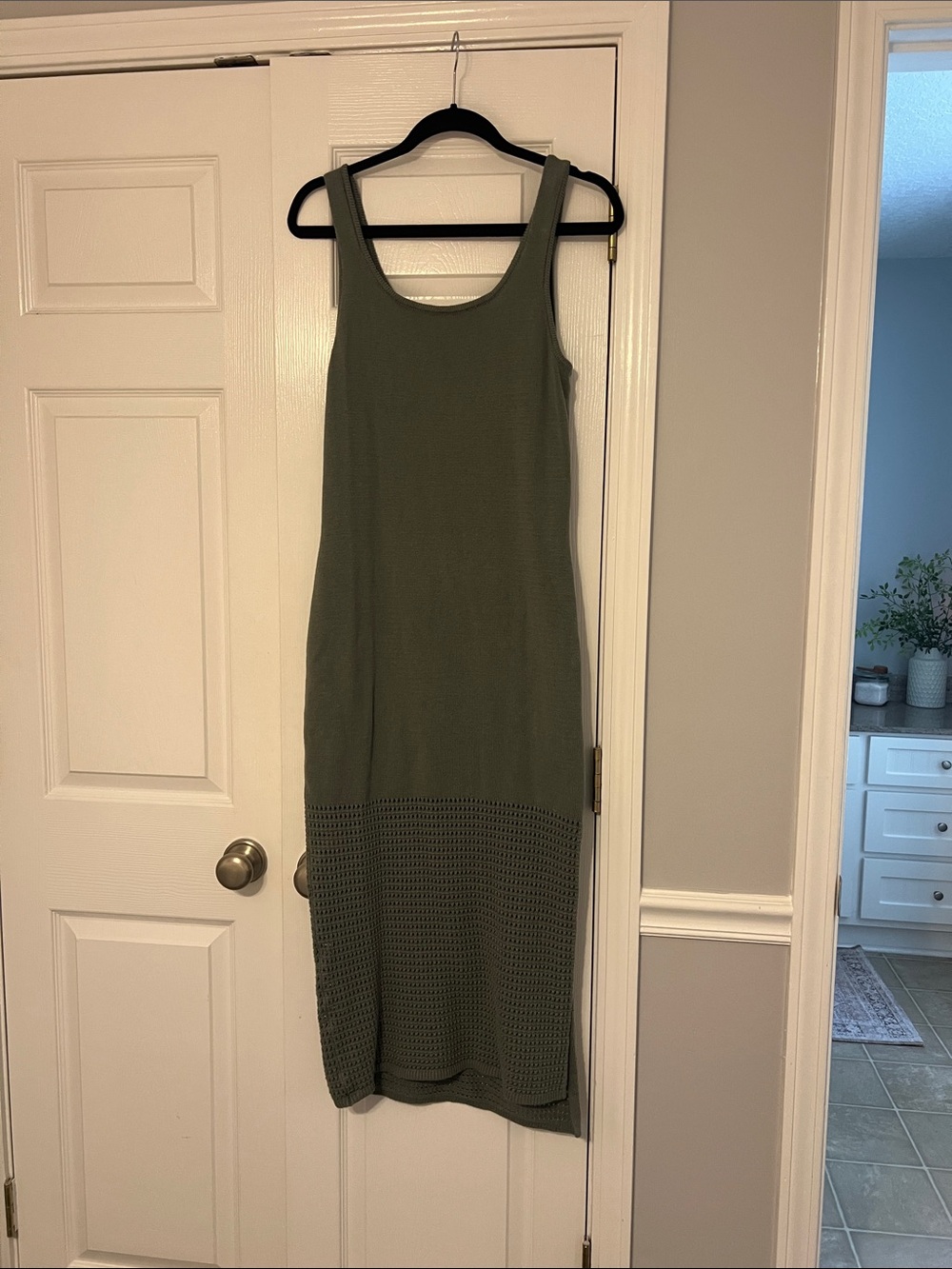 Universal Thread Olive Green Sleeveless Knit Maxi Dress